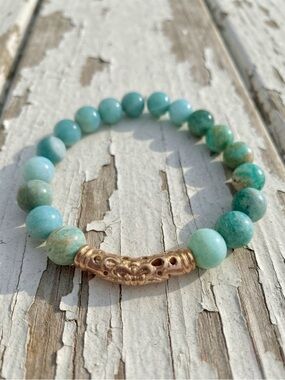 Amazonite Beaded Stretchy Bracelet with Gold Accent